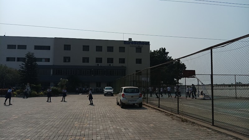 EuroSchool Surat - CBSE School logo