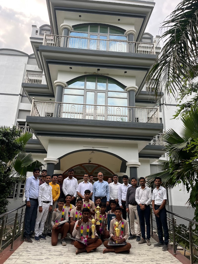 Gayatri Vidhya Mandir Sr Sec School Sanchore photo 3