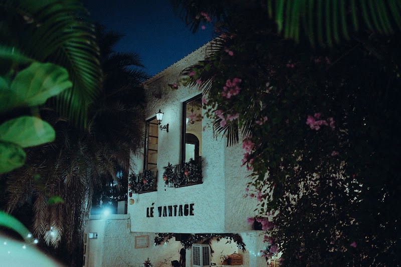 Lé Vantage Café Bar photo 3