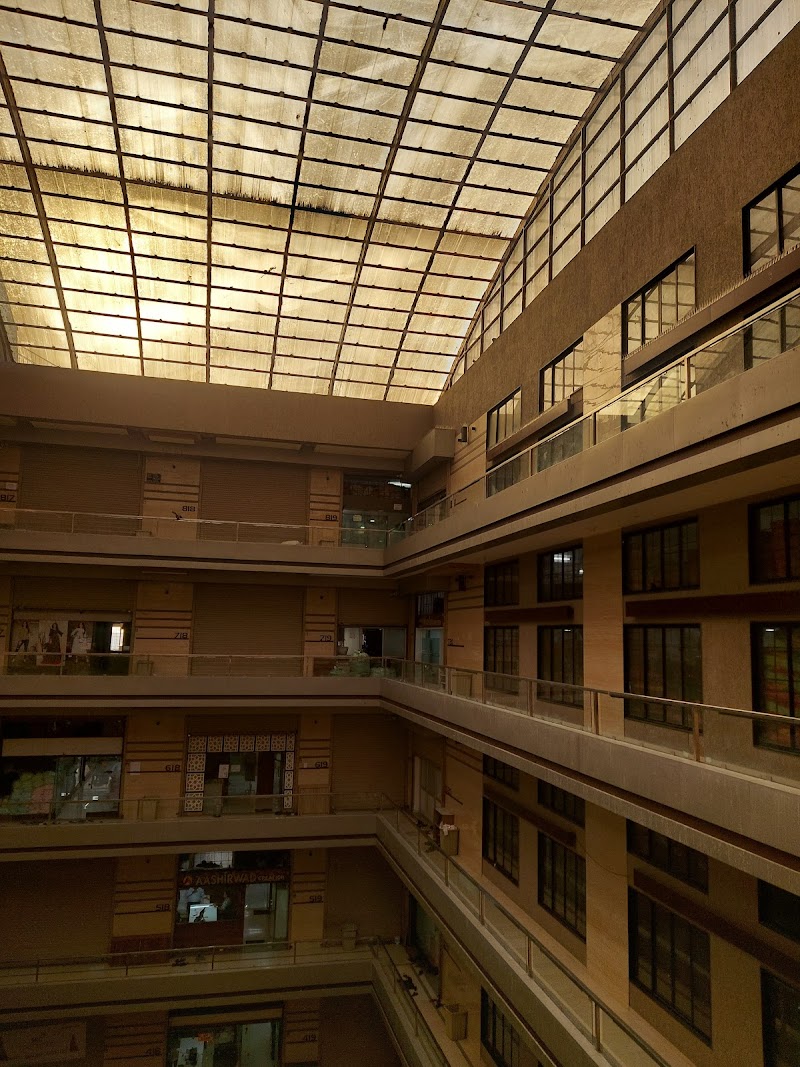 Raghuveer Textile Mall photo 2