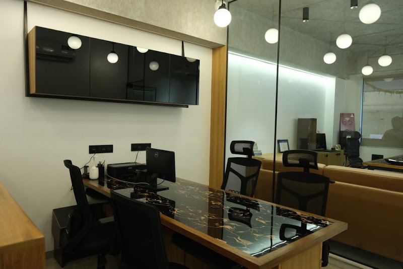 Space India Property photo 3