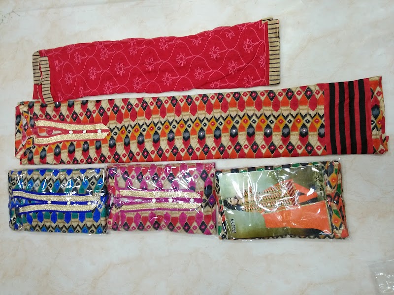 Tirupati Textiles Market photo 3